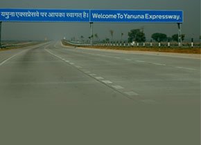 National Highways for Electric Vehicles:  Strengthening e-Mobility Ecosystem